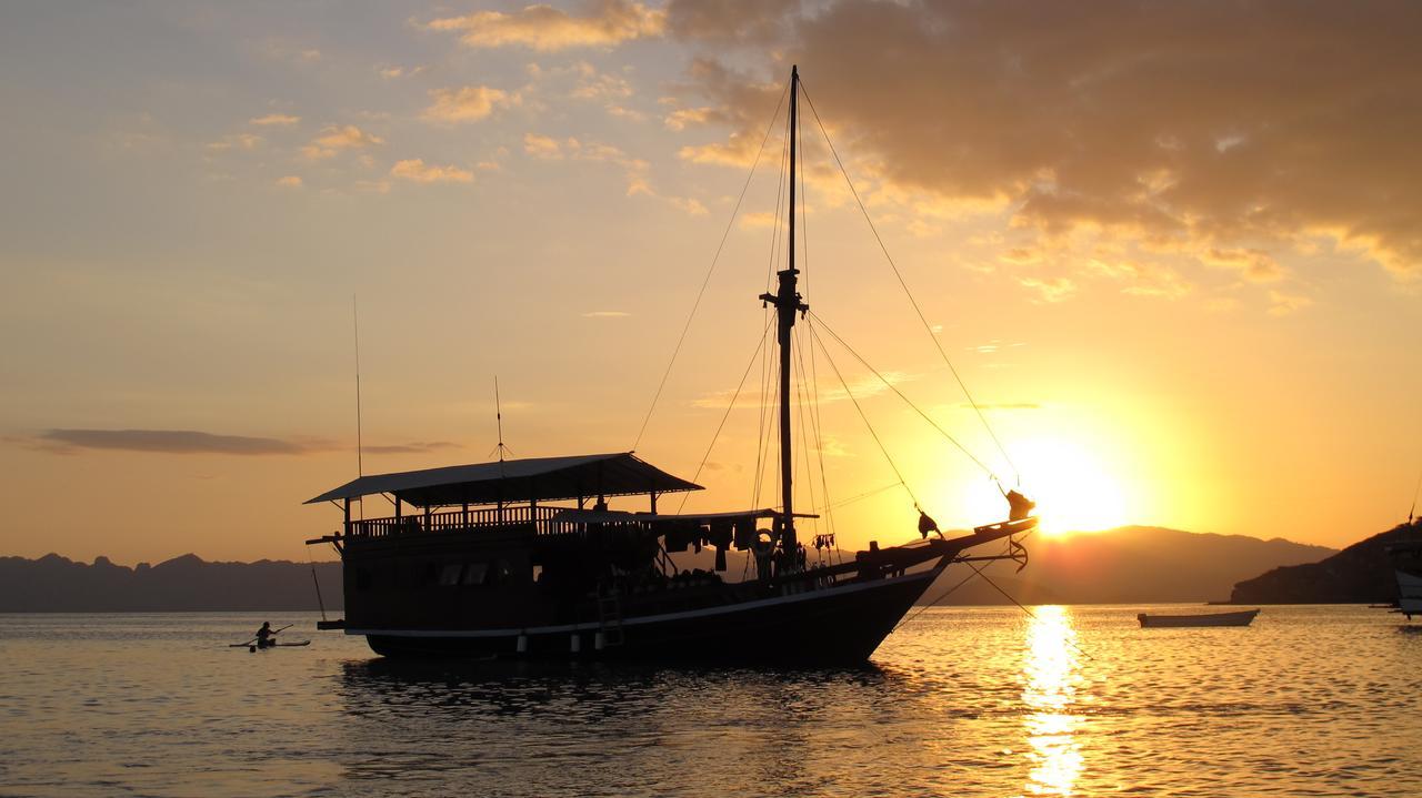 לבואן באג'ו Blue Marlin Dive Komodo מראה חיצוני תמונה